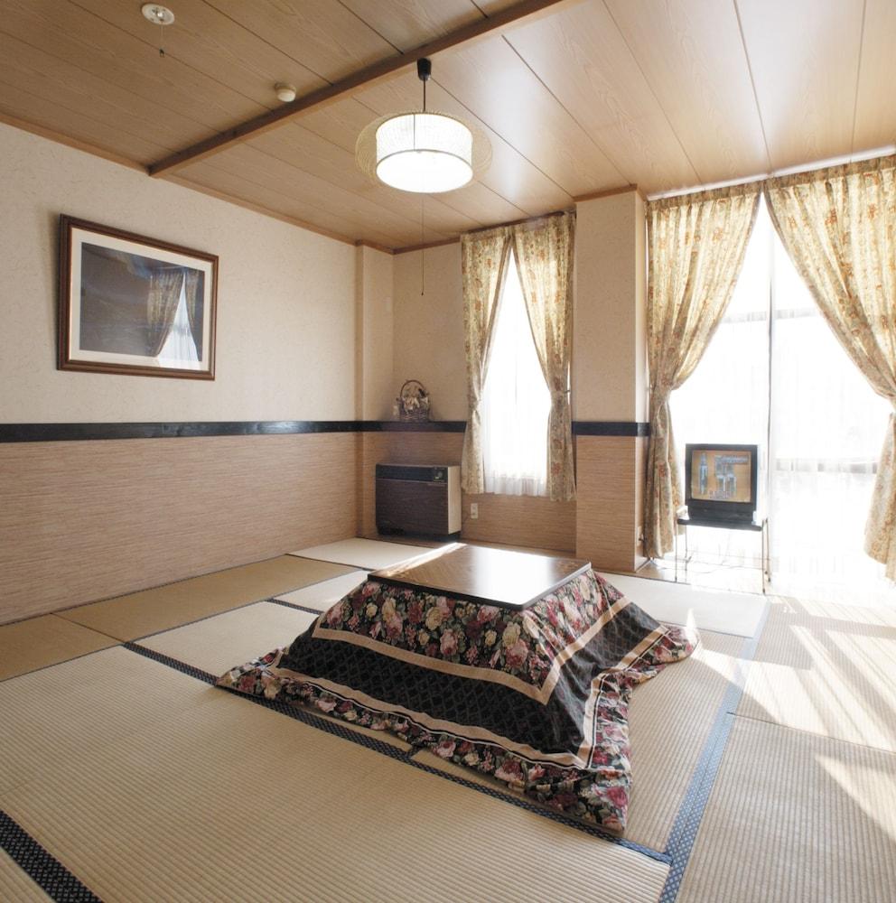 Mistral Hotel Minamiuonuma Bagian luar foto