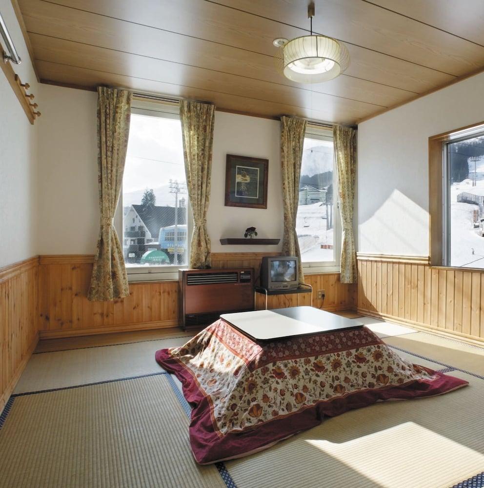 Mistral Hotel Minamiuonuma Bagian luar foto